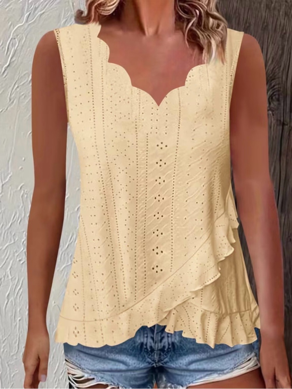 Women’s Scallop V-Neck Eyelet Ruffle Tank Top - Cream